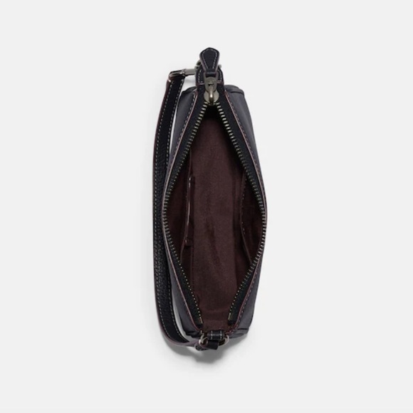 Coach x Peanuts Nolita 19 with Snoopy Let it Snow ⛄️ motif 🎁😜 - Picture 3 of 6